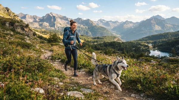 Découvrez les bienfaits de la cani rando avec votre chien